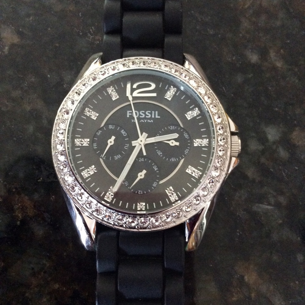 FOSSIL WOMEN'S BLACK SILICONE STRAP WATCH